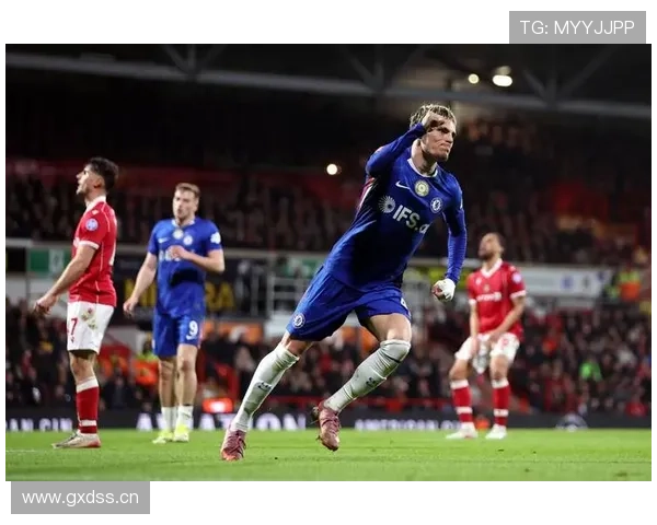 切尔西依赖年轻球员策略：现阶段阵容稳定性面临考验，对赛季走势形成制约